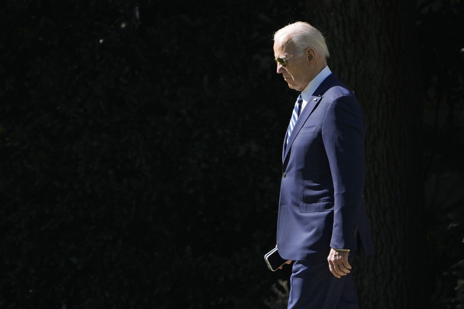 Democrats defend Biden and blast special counsel report as ‘inappropriate’ and ‘politically motivated’ Democrats defend Biden and blast special counsel report as ‘inappropriate’ and ‘politically motivated’