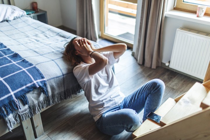 Living alone? Study links higher depression risk when isolated