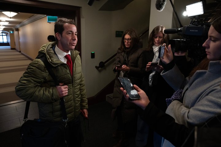 Anthony Housefather ‘reflecting’ on future with Liberals after Middle East motion