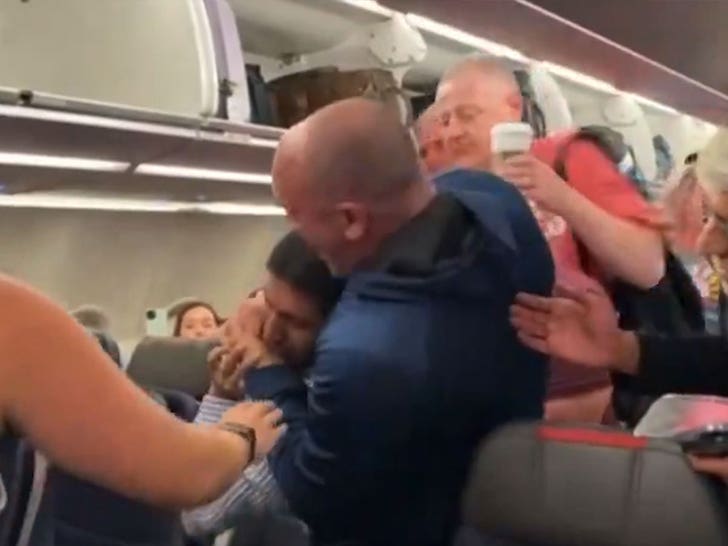Antisemitic American Airlines Passenger Put In Headlock, Kicked Off Plane