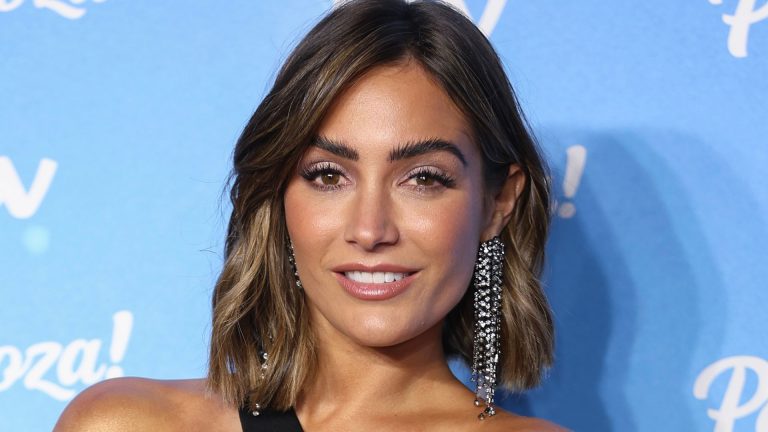 Frankie Bridge is a bronzed goddess in gorgeous bikini during Maldives getaway