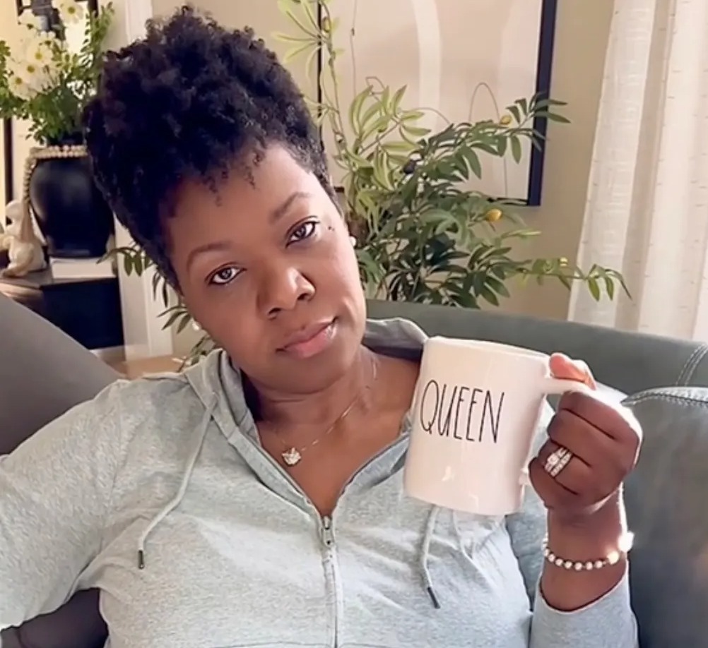 Gardeners, run to Walmart – their planters look like they’re from Pottery Barn or Crate & Barrel but way less expensive