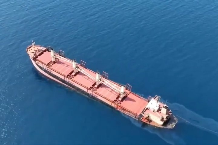 Houthi attack kills 2 in rebels’ 1st fatal assault on Red Sea shipping