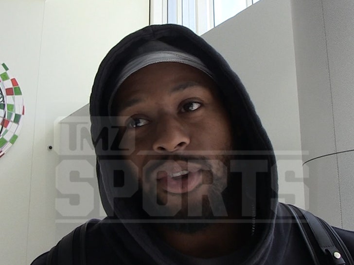 JuJu Smith-Schuster Wants Patriots To Start Mac Jones, He’s ‘Still Got It’