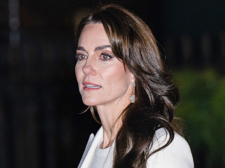 Kate Middleton Reportedly Spotted Visiting Farm Shop, No Proof or Evidence