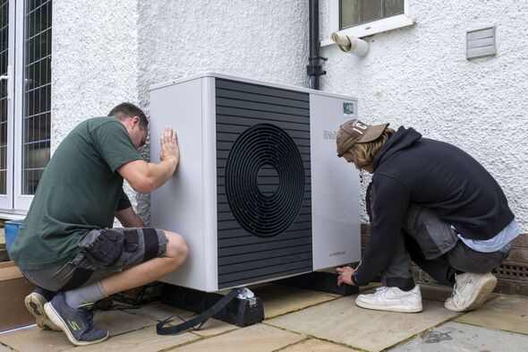 UK heat pump rollout a disaster as less than half installed out of 600,000 pledge
