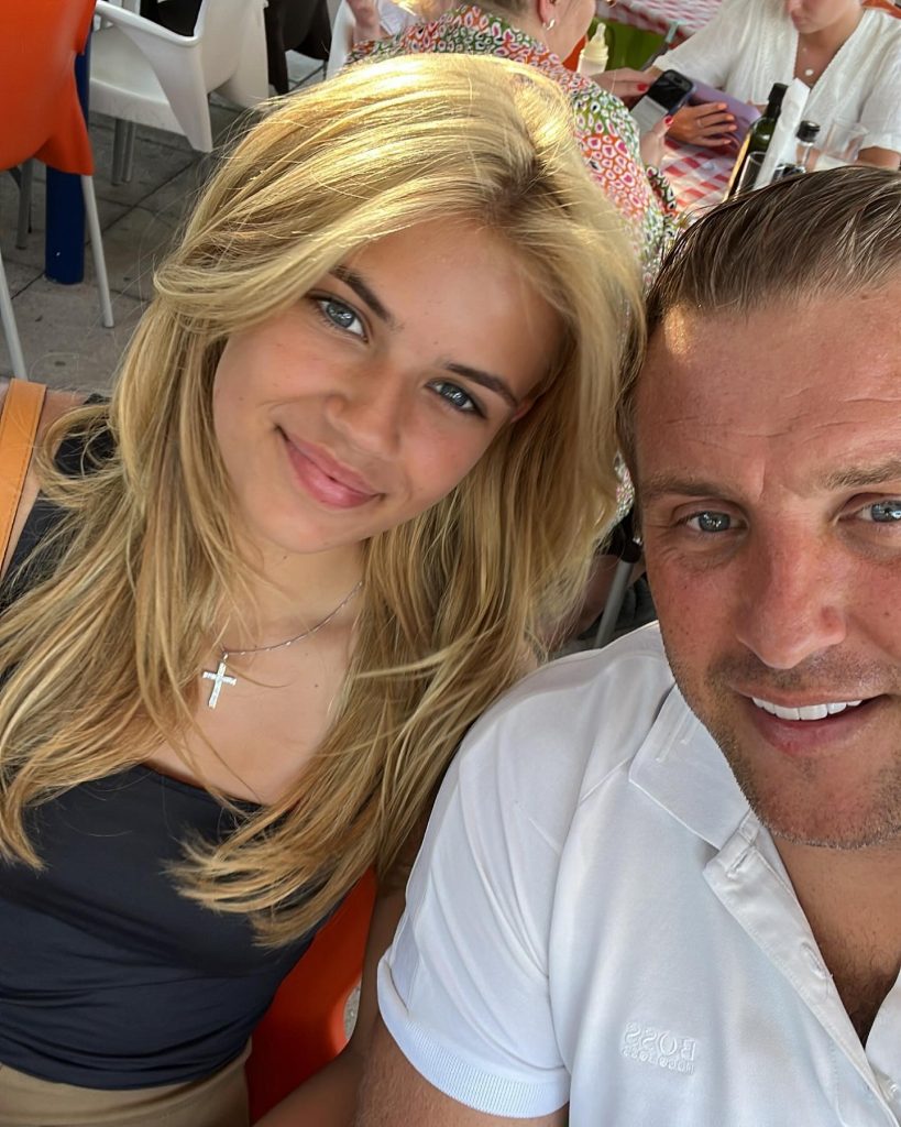 Forgotten Towie star poses with rarely-seen grown-up daughter – and fans can’t believe her real age