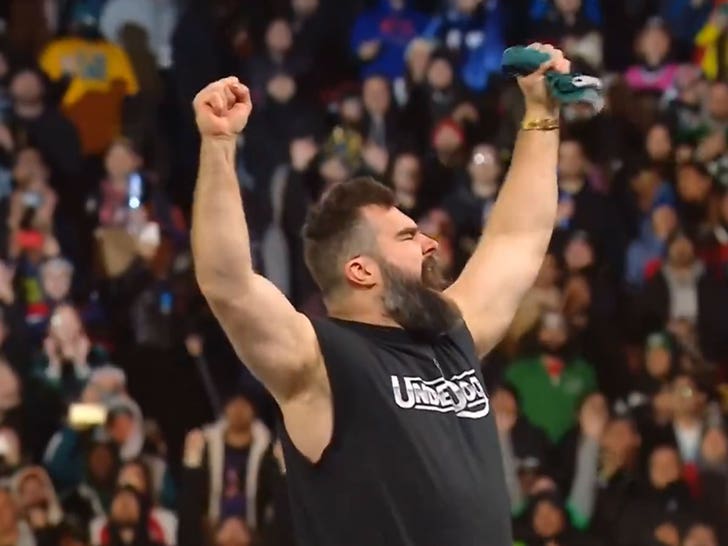 Jason Kelce Makes Surprise Appearance At WrestleMania 40