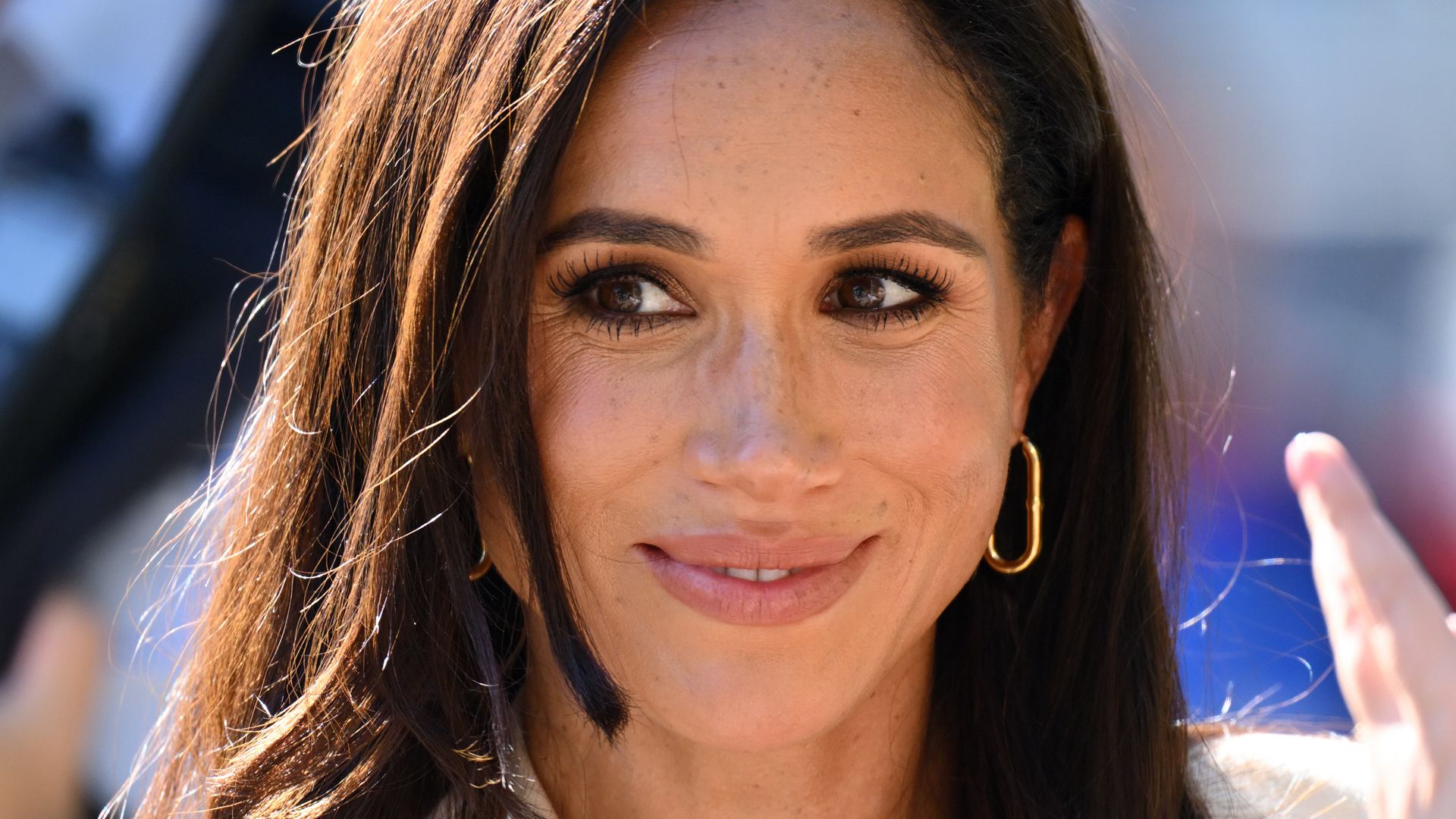 Meghan Markle just wore a pair of Hermès sandals in a colour we’ve not seen before