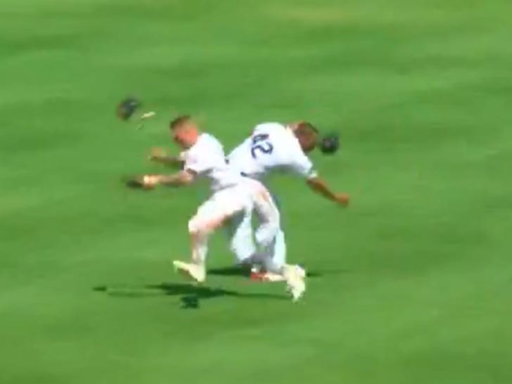 Red Sox’s Tyler O’Neill Leaves Game Bloodied After Scary Collision With Teammate