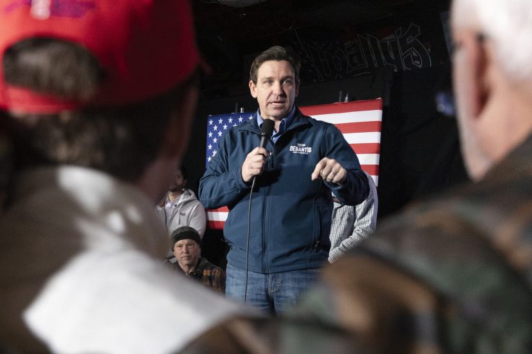 Ron DeSantis hosts donors at South Florida casino with an eye toward what’s next