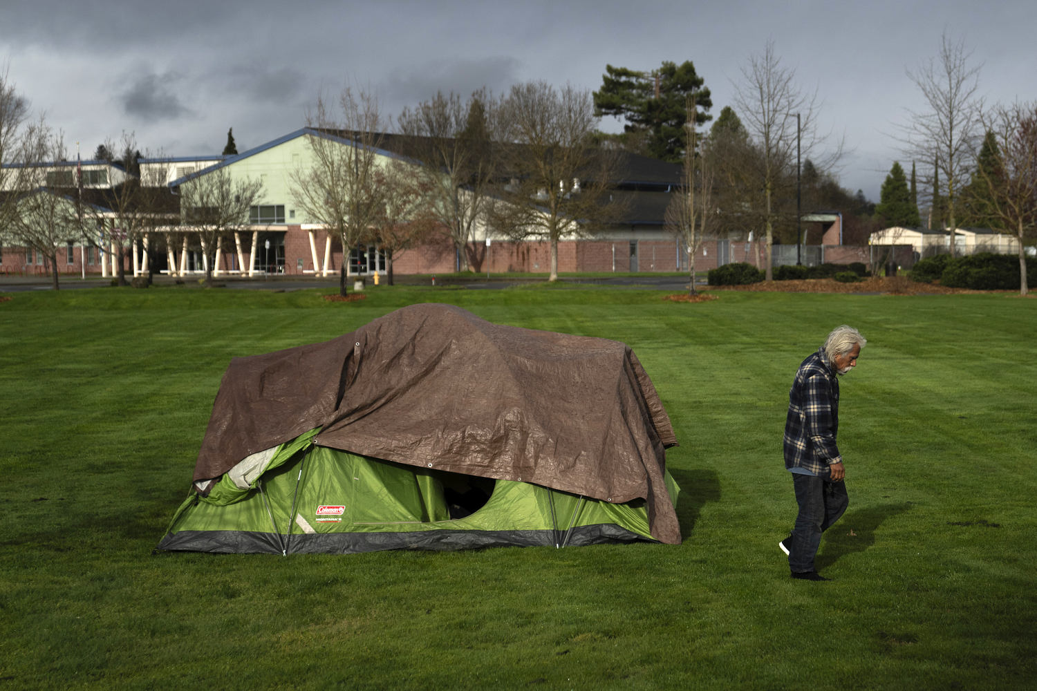 Supreme Court conservatives skeptical of challenge to Oregon city’s crackdown on homeless
