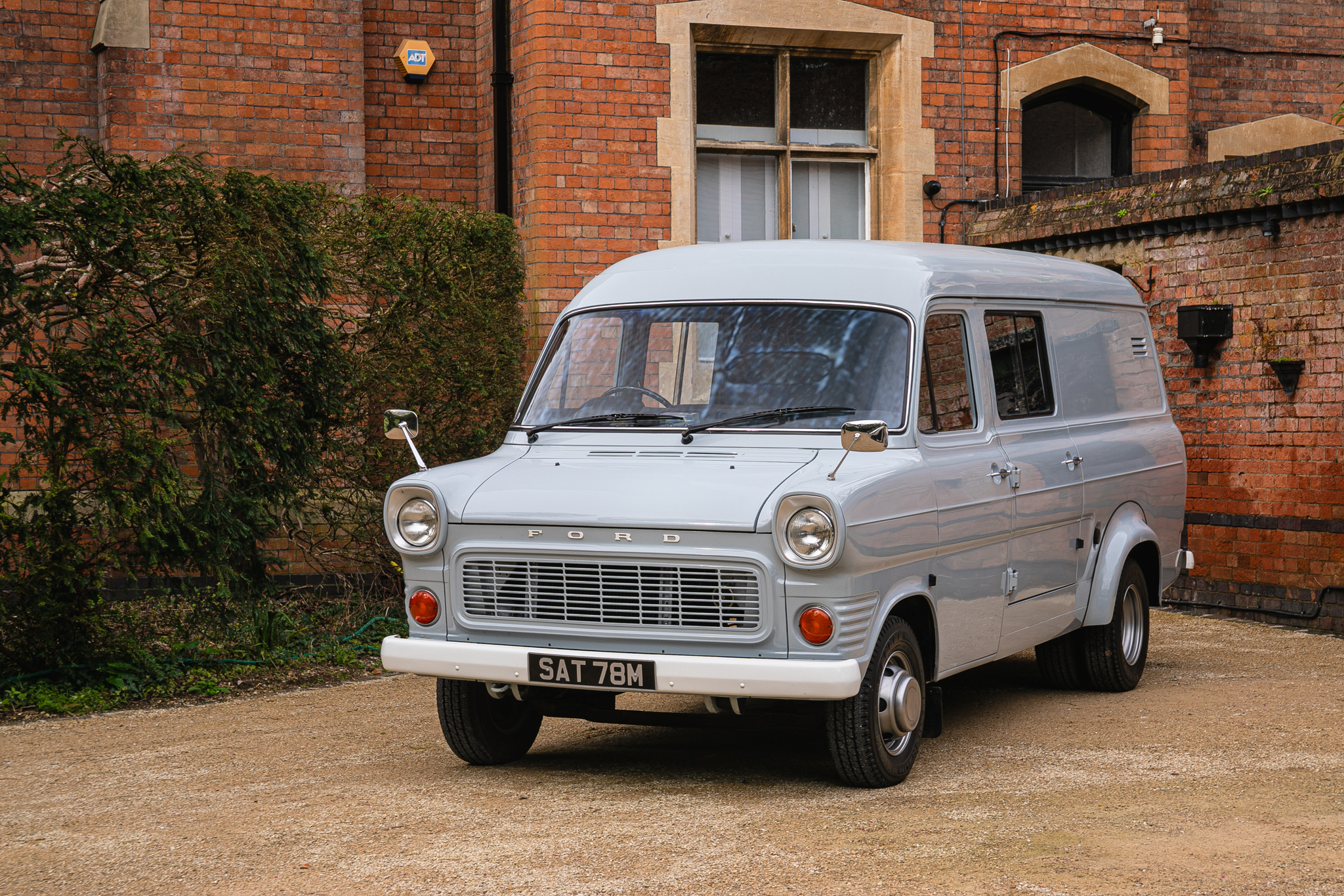 Wheeler Dealers star Mike Brewer selling Ford Transit van for ’50 times original value’ after loving restoration