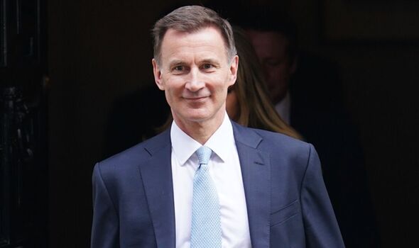 Jeremy Hunt says ‘don’t cut interest rates too soon’ despite overwhelming cries for drop