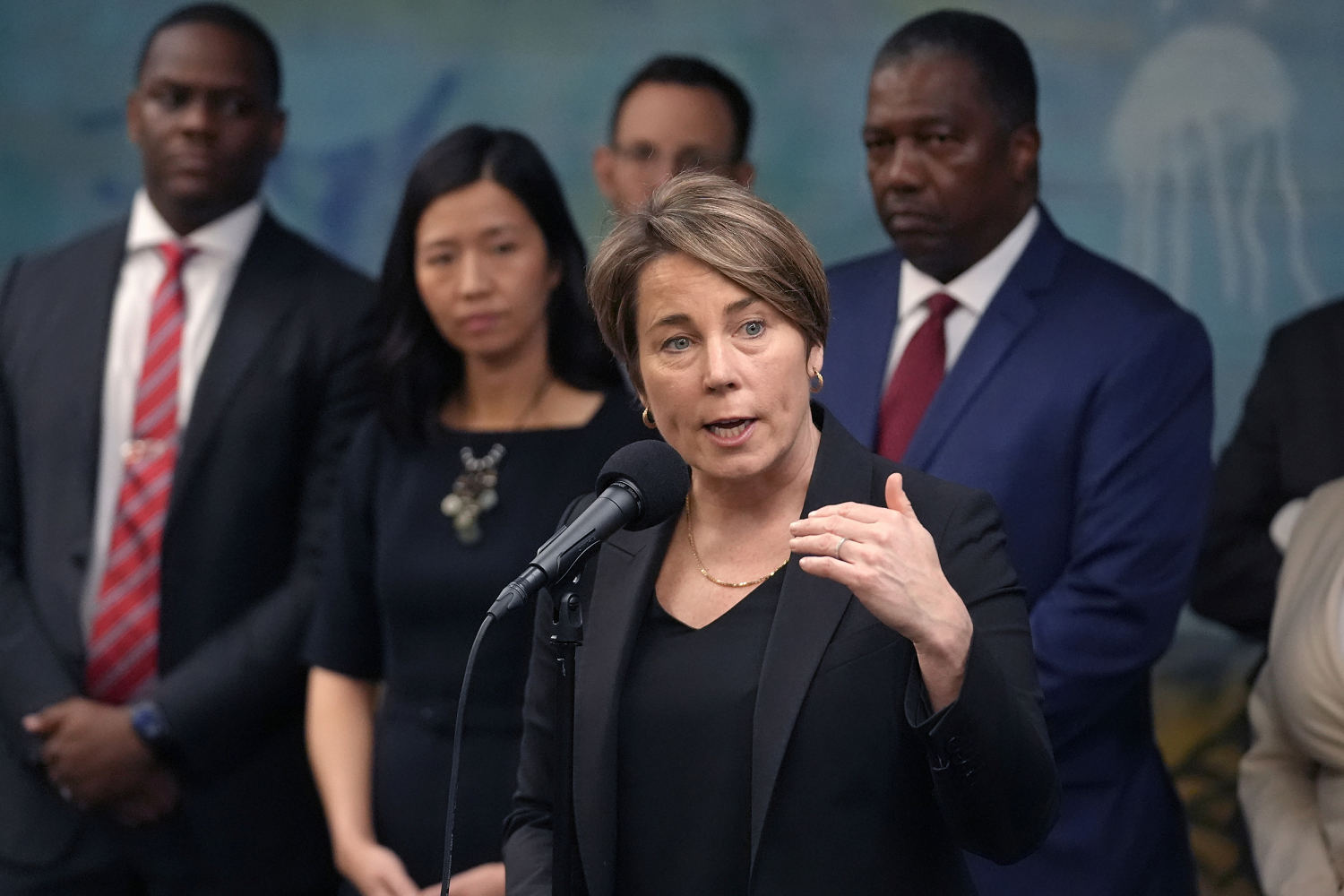 Massachusetts places historic limit on families seeking homeless shelter