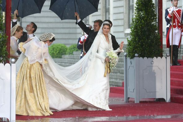 Queen Letizia’s wedding dress with gold embroidery was pricier than Princess Kate’s