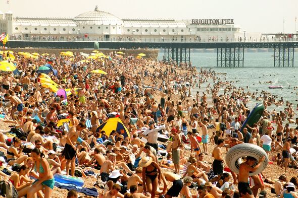 Tourists hit by UK beach warning as visitors could be fined £1,000 for simple mistake