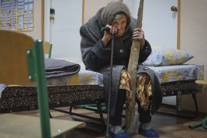 Ukrainian woman, 98, walks 10 km in slippers to flee Russian bombing