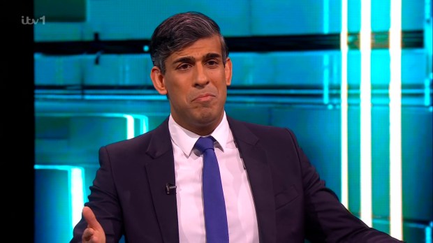 ‘How would YOU resolve NHS?’ demands Rishi as Keir blasts him for ‘blaming everyone else’ in charged clash
