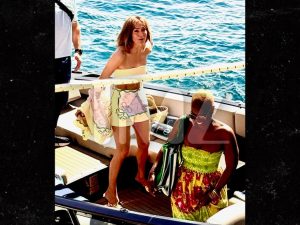 Jennifer Lopez Surfaces in Italy Solo Amid Ben Affleck Marriage Trouble