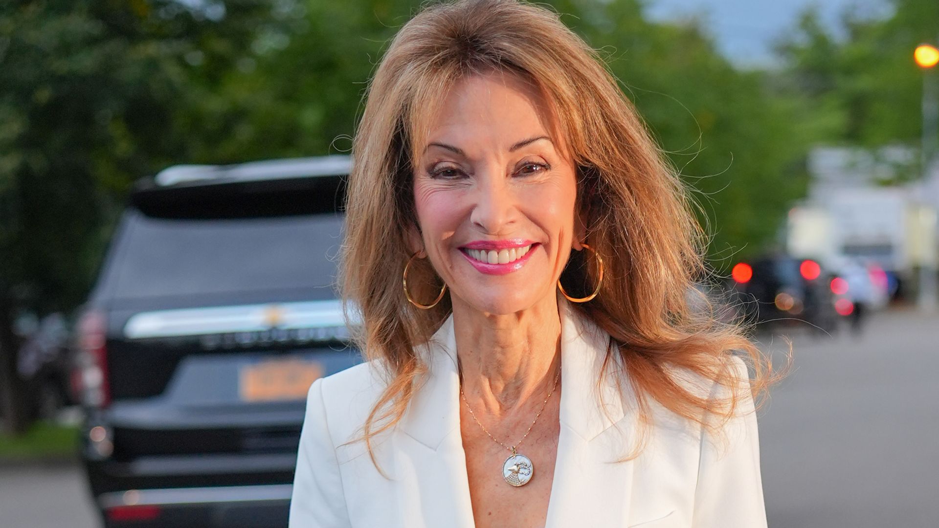 Susan Lucci unveils brand new look as she steps out in skinny jeans — fans say the same thing