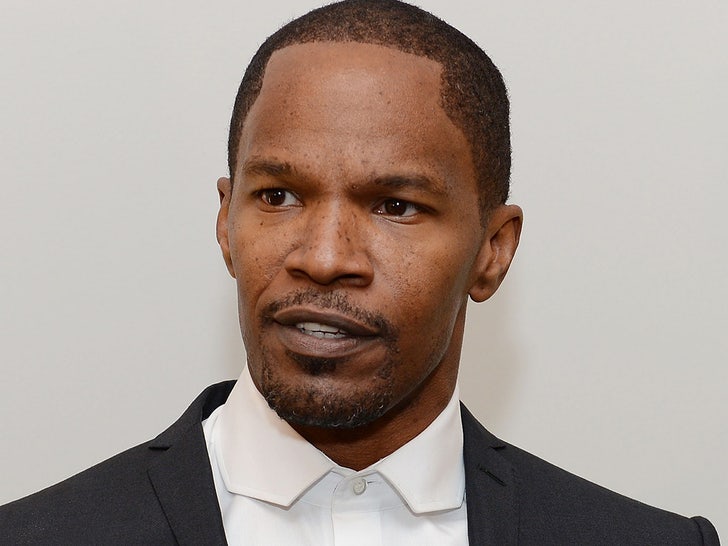 Jamie Foxx Recalls ‘Near-Death Experience’ In New Netflix Special