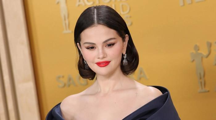 Selena Gomez brings Alex Russo Back to life in season finale: Watch
