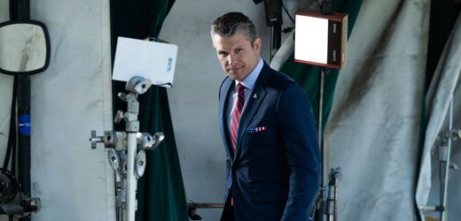 Pete Hegseth, Mike Waltz, Tulsi Gabbard: Private Data and Passwords of Senior U.S. Security Officials Found Online