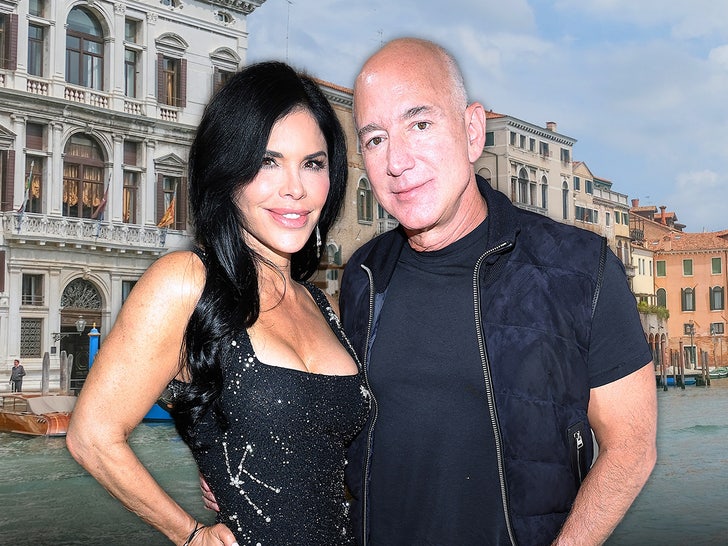 Jeff Bezos and Lauren Sanchez Stay at Swanky Venice Hotel for Wedding
