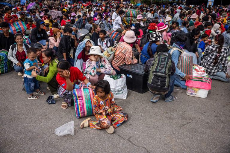 News24 | ‘Thank God, we fled’: Thailand granny returns to destroyed home after deadly Cambodia war