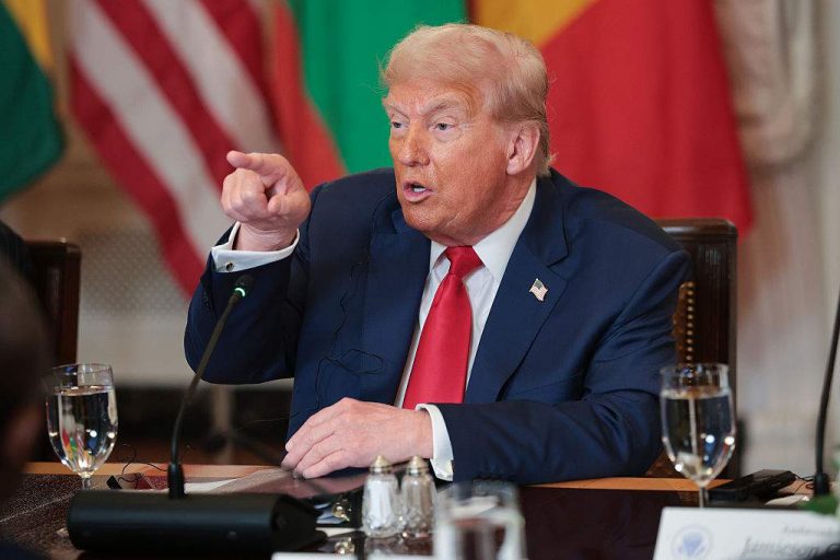 News24 | Trump threatens to revoke Rosie O’Donnell’s citizenship after Texas flood criticism