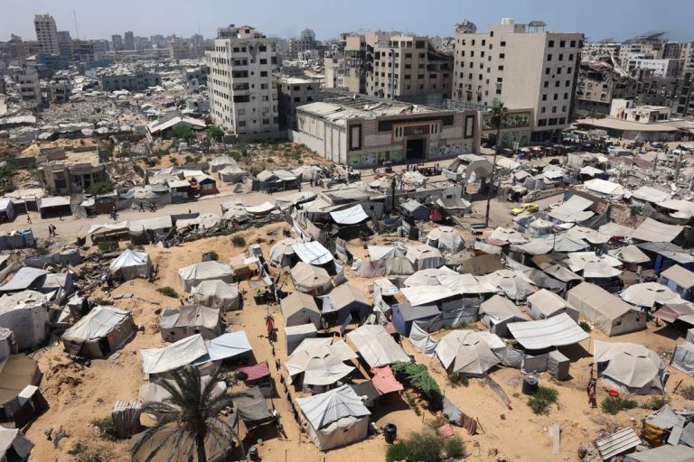 News24 | Thousands of Palestinians leave Gaza City fearing Israeli offensive