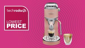 I test espresso machines for a living, and my favorite compact De’Longhi machine just hit a record-low price ahead of Prime Day