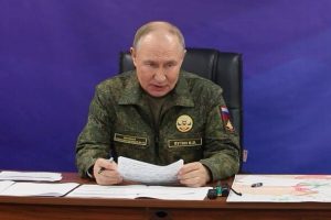 Putin sends chilling WW3 threat with ‘Flying Chernobyl’ nuke – ‘It’s unstoppable’ Putin sends chilling WW3 threat with ‘Flying Chernobyl’ nuke – ‘It’s unstoppable’