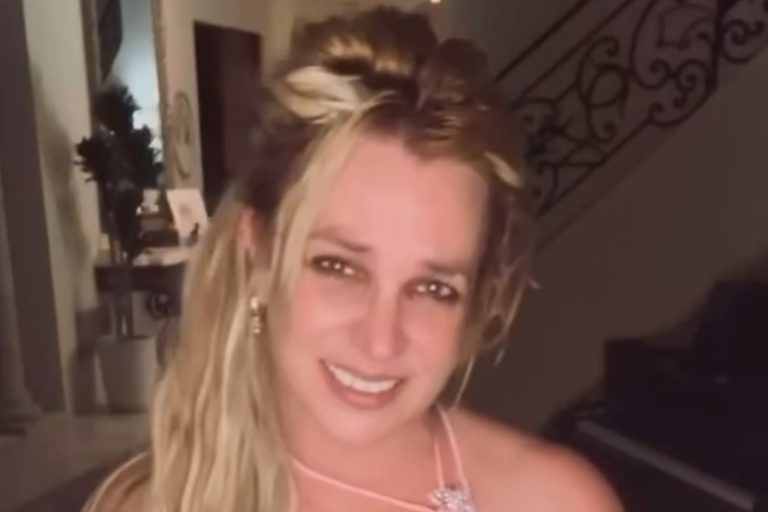 Britney Spears sparks fears as her Instagram account gets mysteriously deleted after string of worrying posts