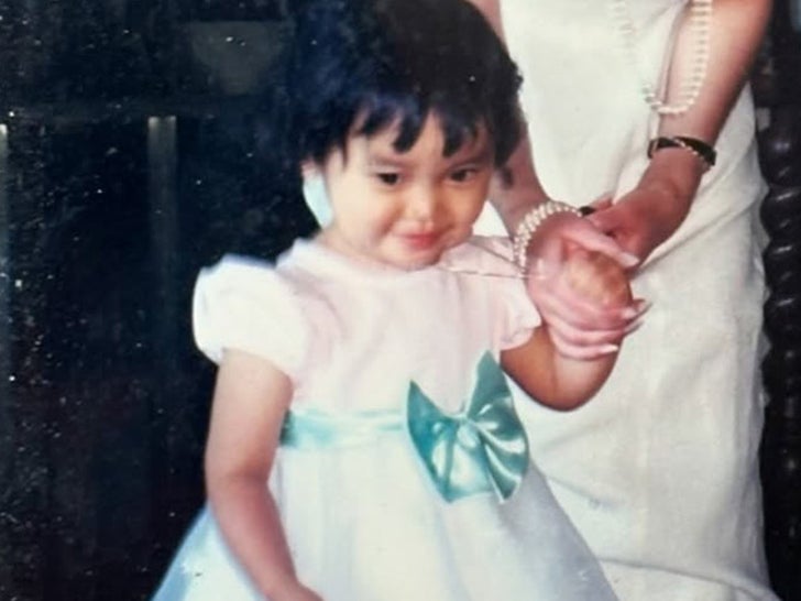 Guess Who This Lil’ Girl In Her Dress Turned Into!