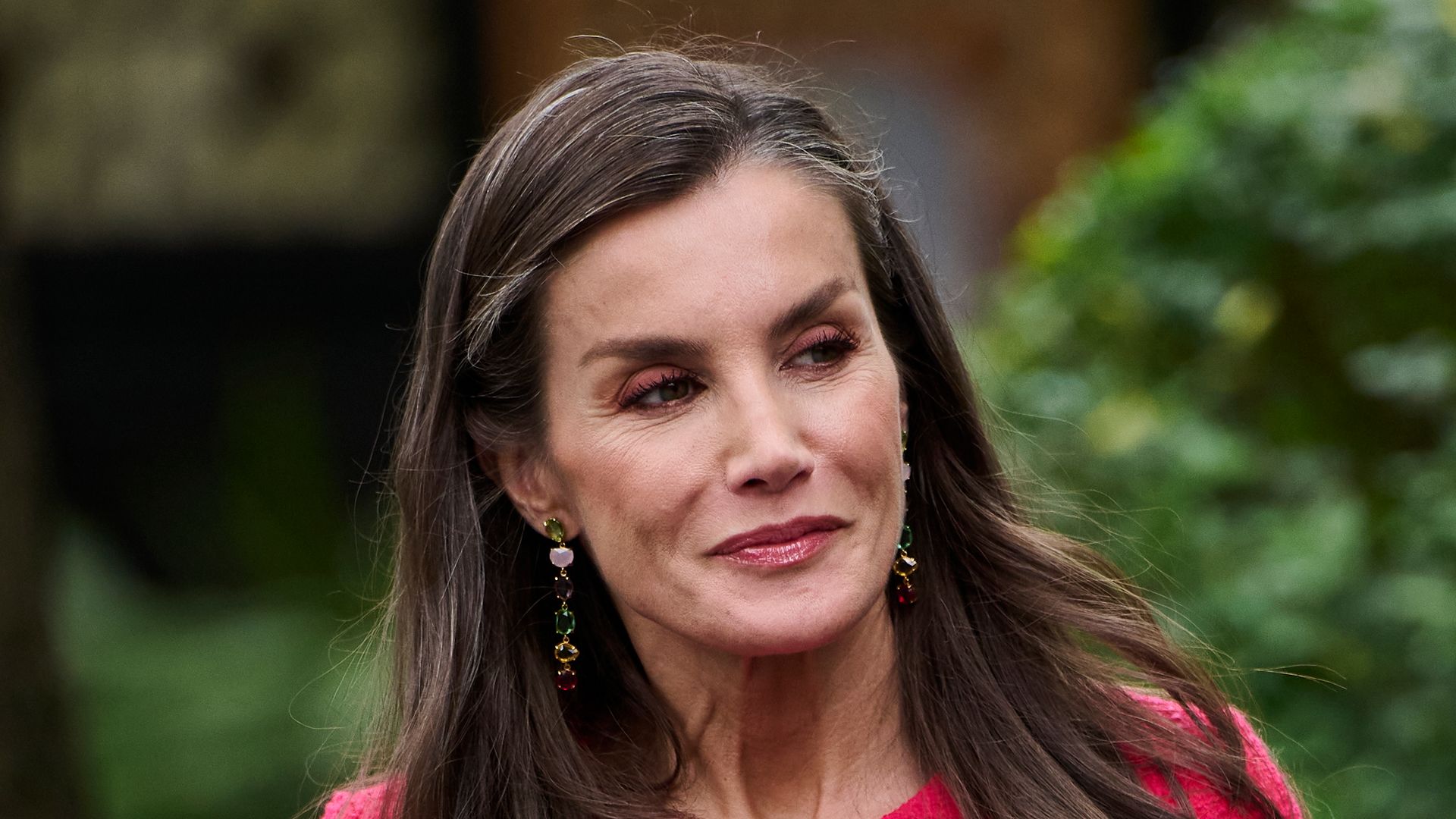 Queen Letizia recycles back-baring dress from 4 years ago – and it’s covered in feathers