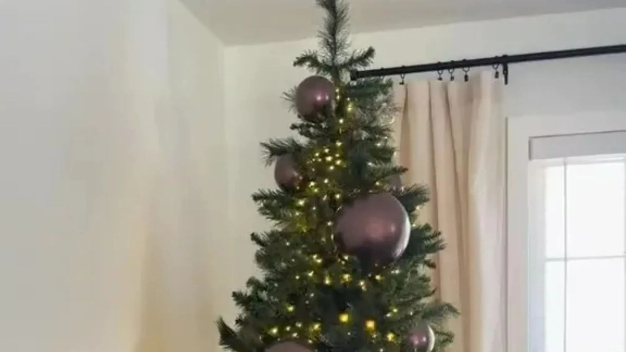 The 6p buy that will elevate your Christmas tree in seconds AND means you can easily change up your colour theme too