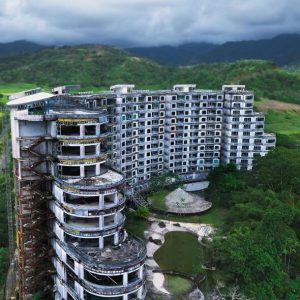 The eerie ghost hotel in popular tourist country that has never hosted a single guest