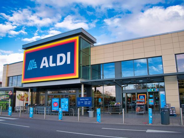 Aldi issues update on closure of 1,000 stores this week