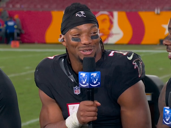 Bijan Robinson Apologizes For ‘Insensitive Comment’ On ‘Thursday Night Football’