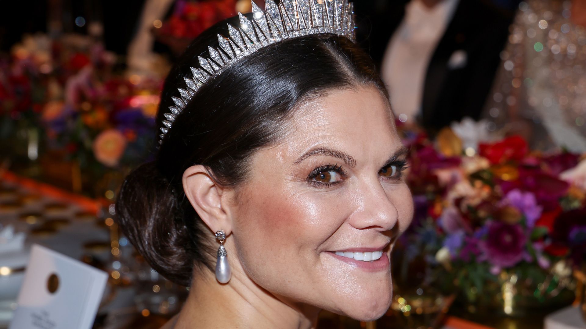 Crown Princess Victoria just wore her mother’s strapless gown – 30 years later