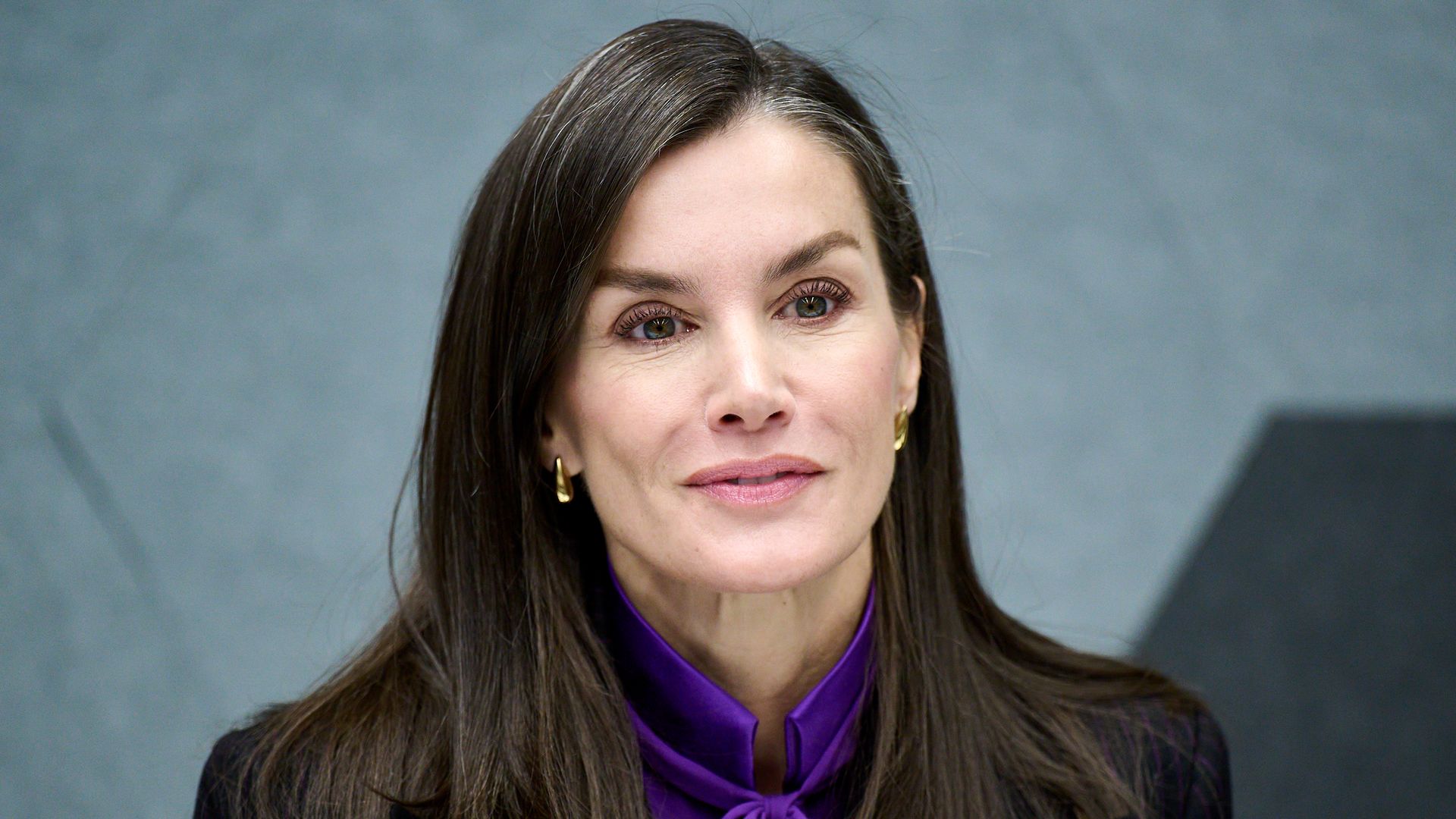 Queen Letizia’s silky twist is the best way to style a double-breasted suit in your 50s