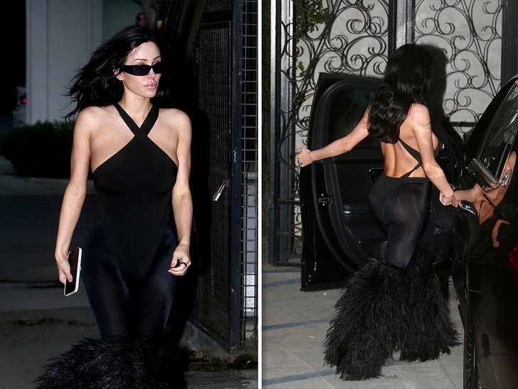 Bianca Censori Steps Out Solo in Skin-Tight Black Look