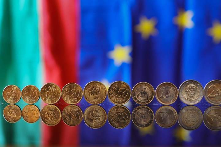Bulgaria to become 21st country to adopt euro as official currency