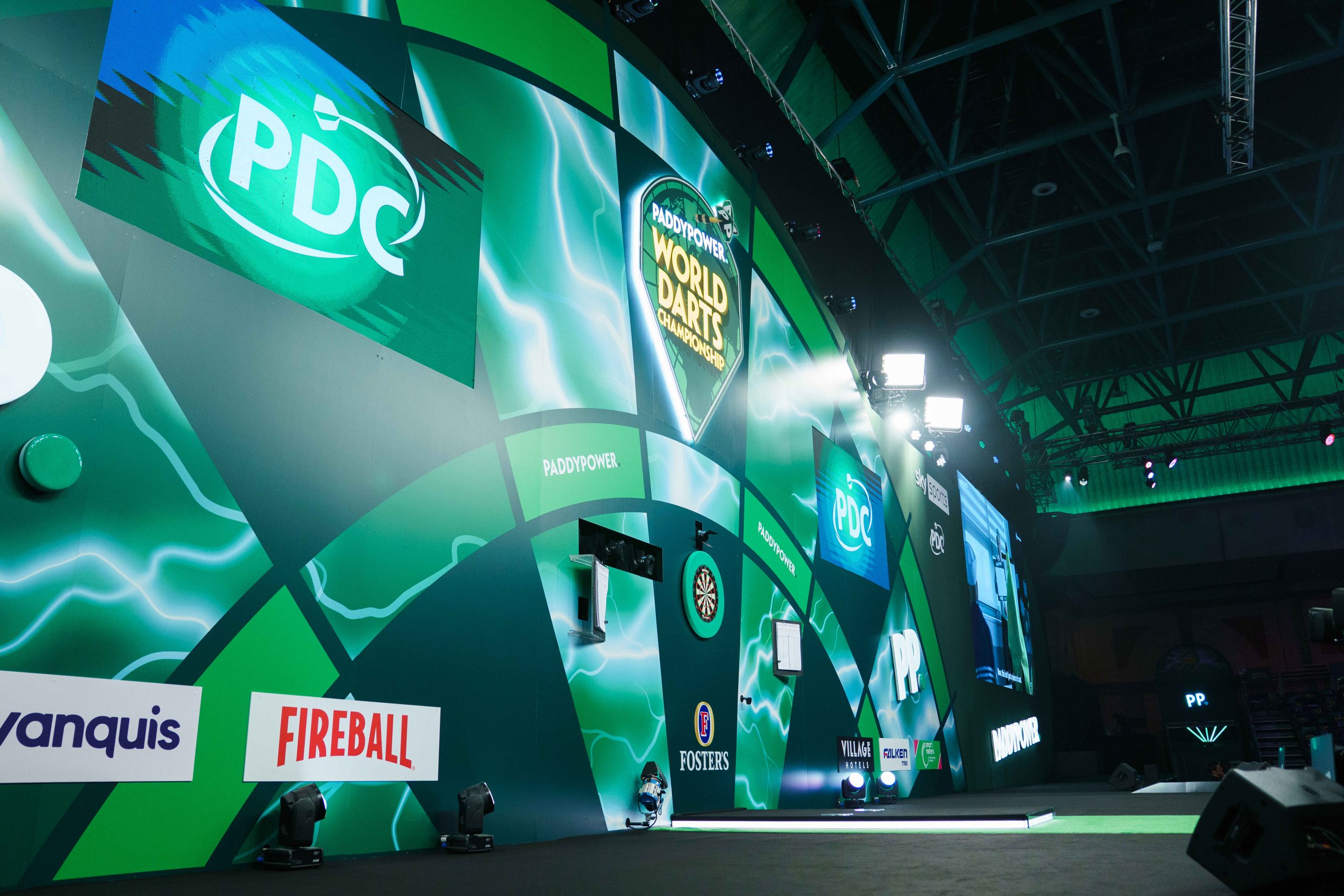 Darts chiefs announce major rule change to sport midway through World Championship