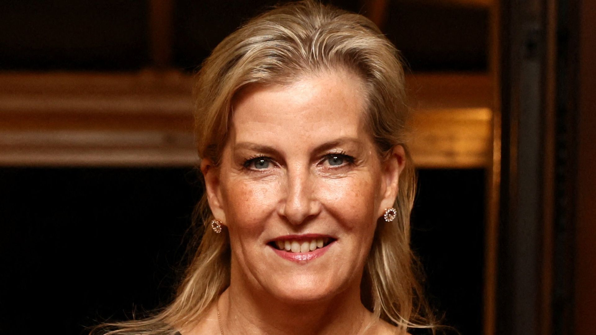 Duchess Sophie’s ‘clingy’ emerald dress is a masterclass in styling satin in your 60s