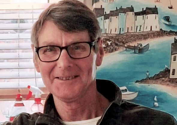 ‘Hero’ dad who died trying to save mum and daughter in rough seas named and pictured