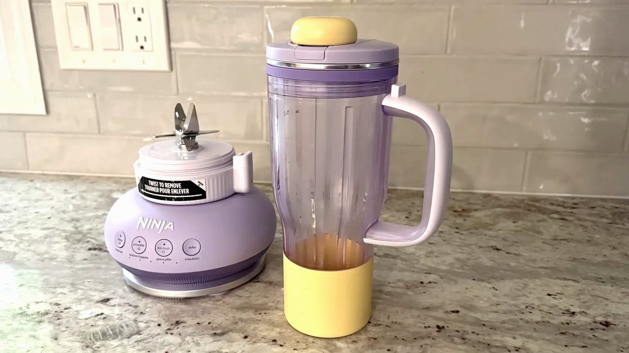 I’ve tested the cool and colorful Ninja BlendBOSS, and making silky smoothies has bever been so much fun