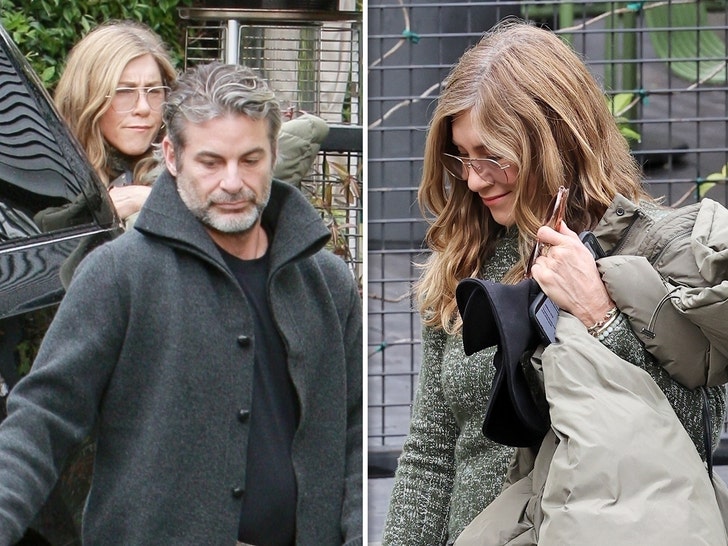 Jennifer Aniston Supports Boyfriend Jim Curtis At His Book Event